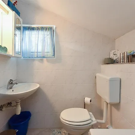 Apartment Fuer 5 Personen Ca 50 Qm In Medulin, Istrien Suedkueste Von Istrien Medulin